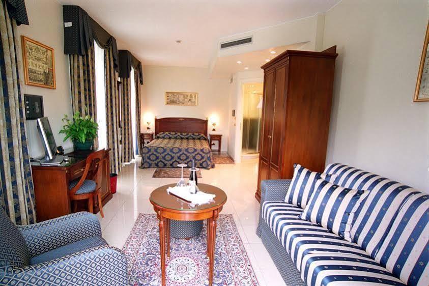 Hotel Villa Savoia Turin Exterior foto